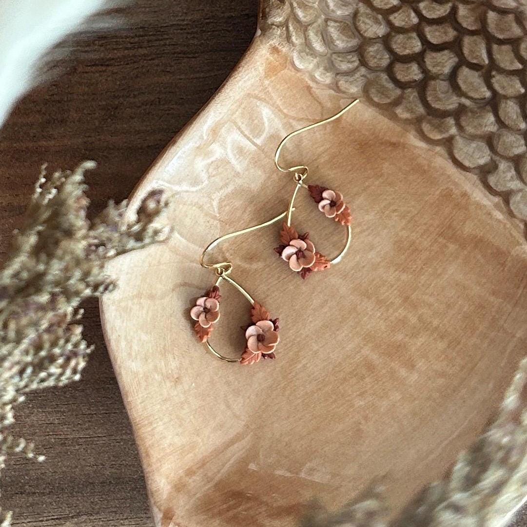 Autumn flower teardrop earrings