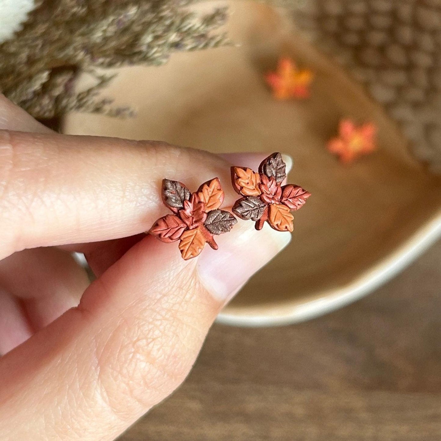 Autumn maple leaf studs