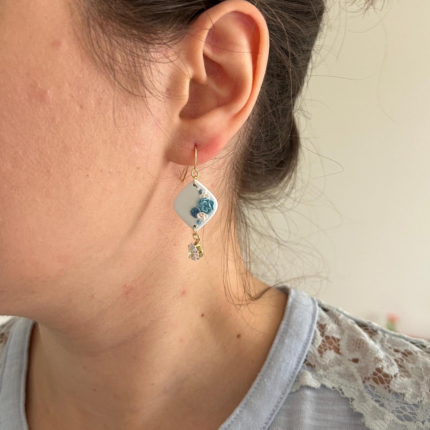 Blue and purple earring with zirconia stone