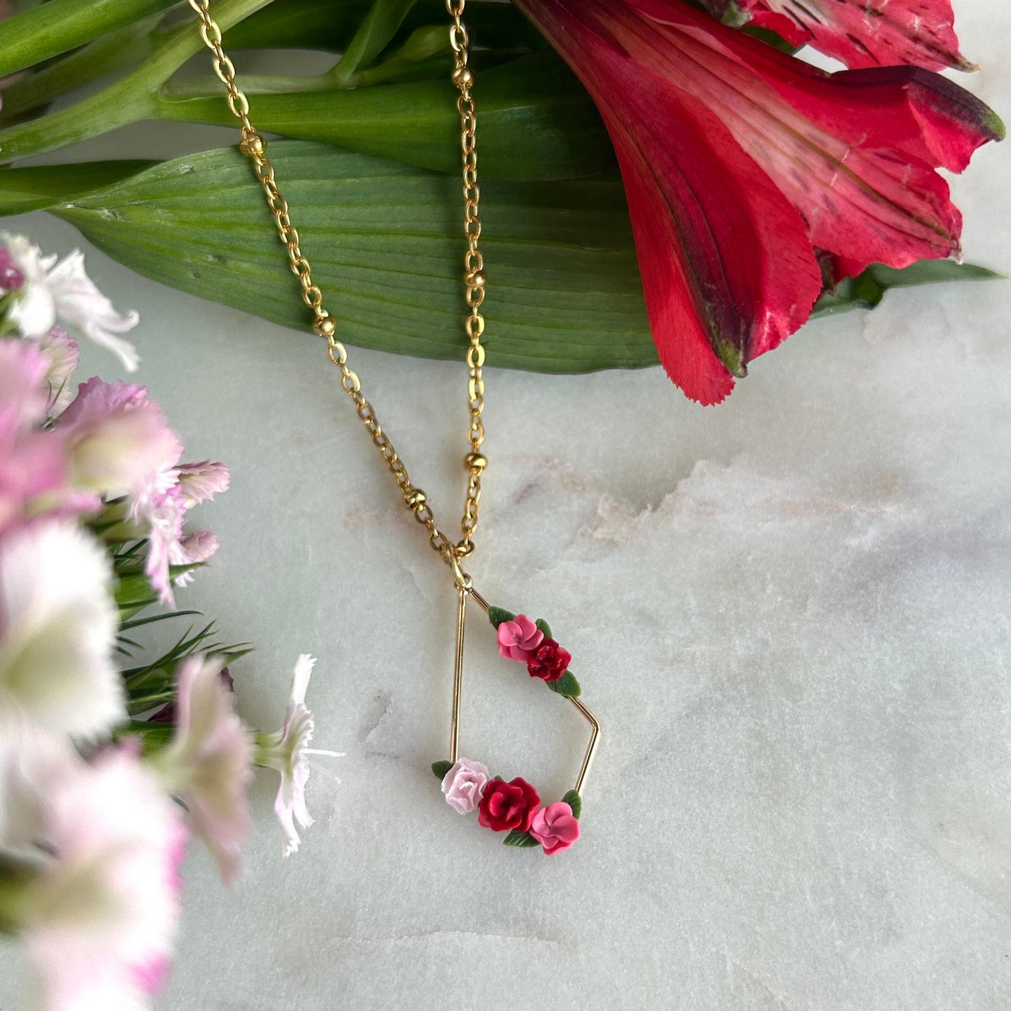 Florence flower necklace