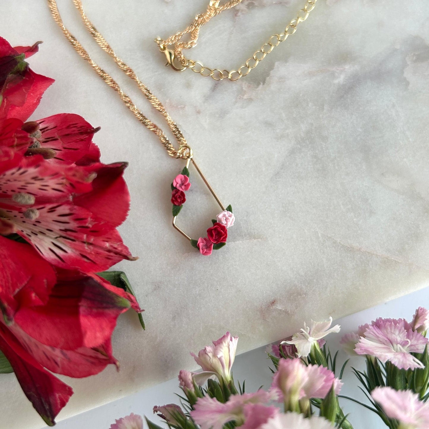 Florence flower necklace