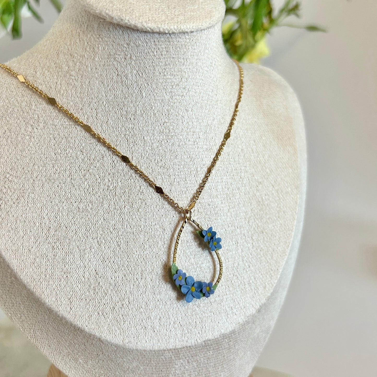 Forget-me-not flower necklace
