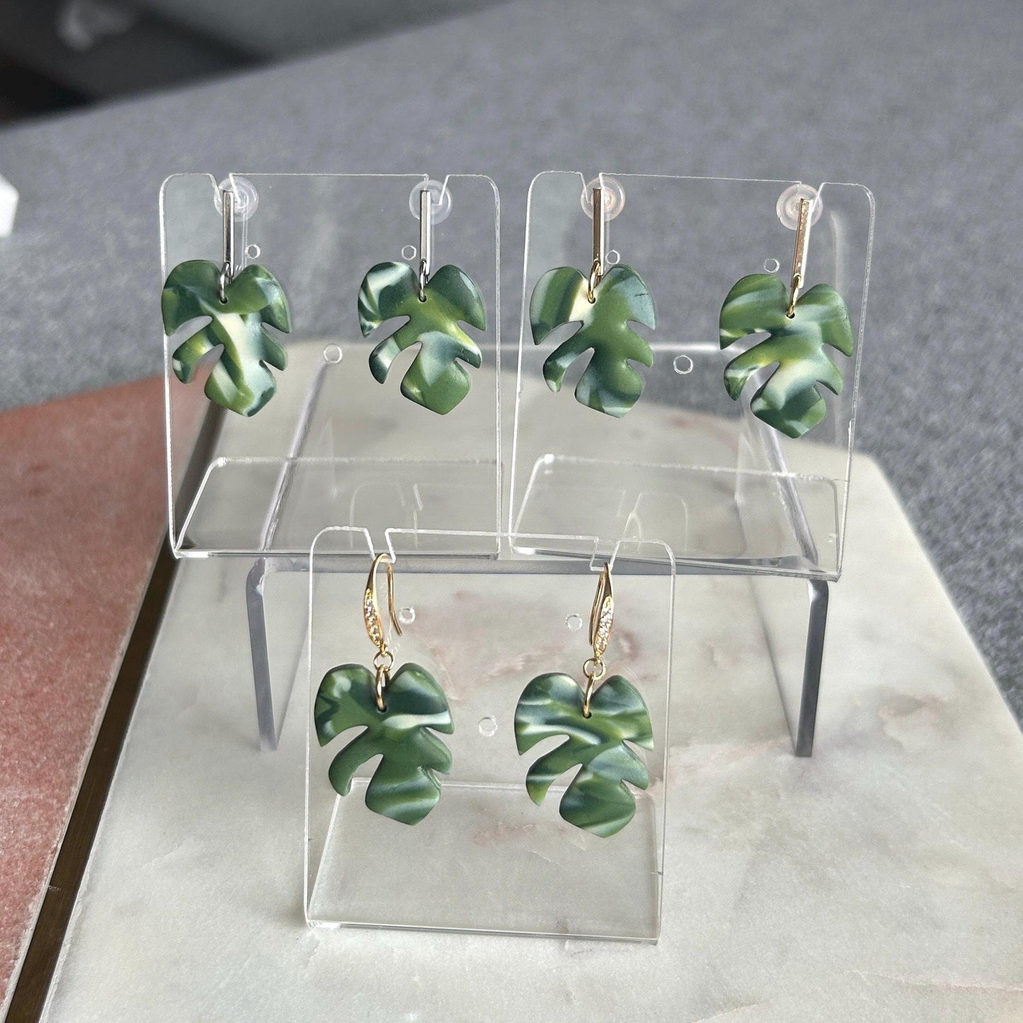 Monstera leaf drop earrings