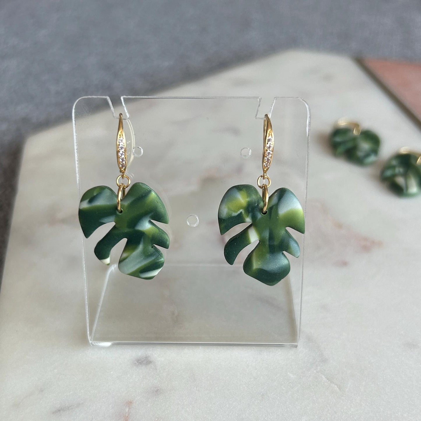 Monstera leaf drop earrings