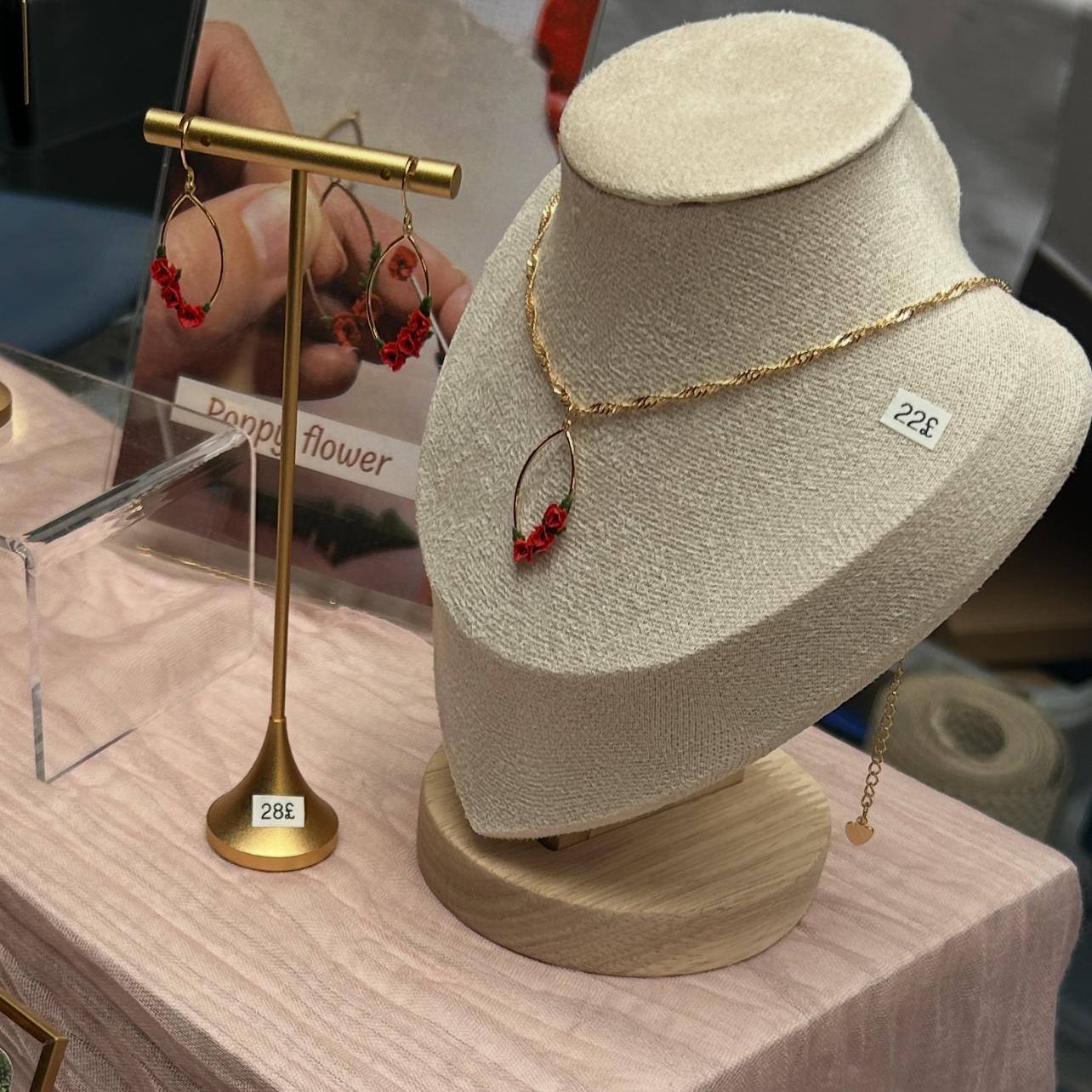Oval red poppy flower necklace