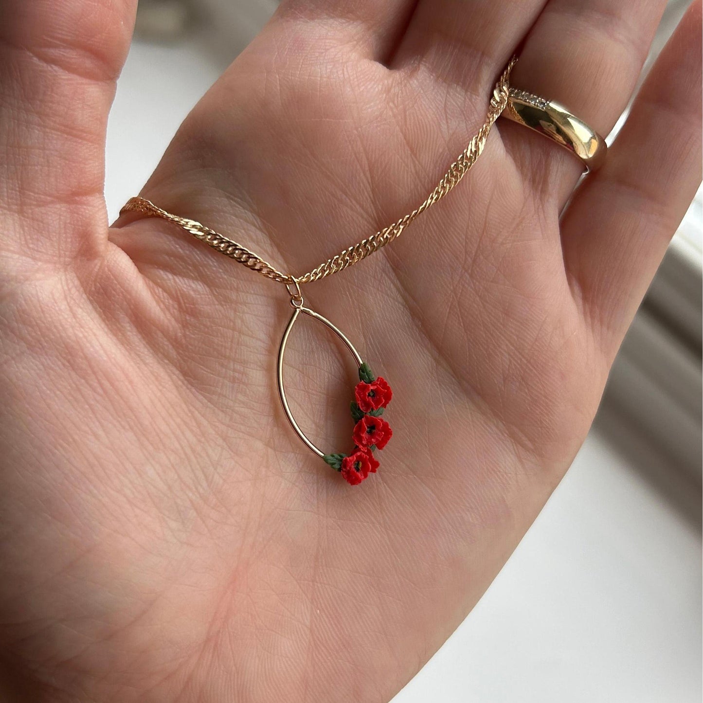 Oval red poppy flower necklace