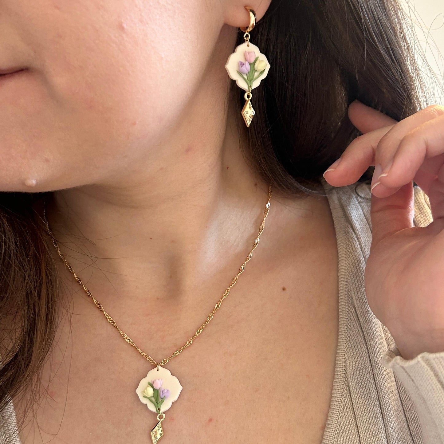 Pastel tulip flower earrings