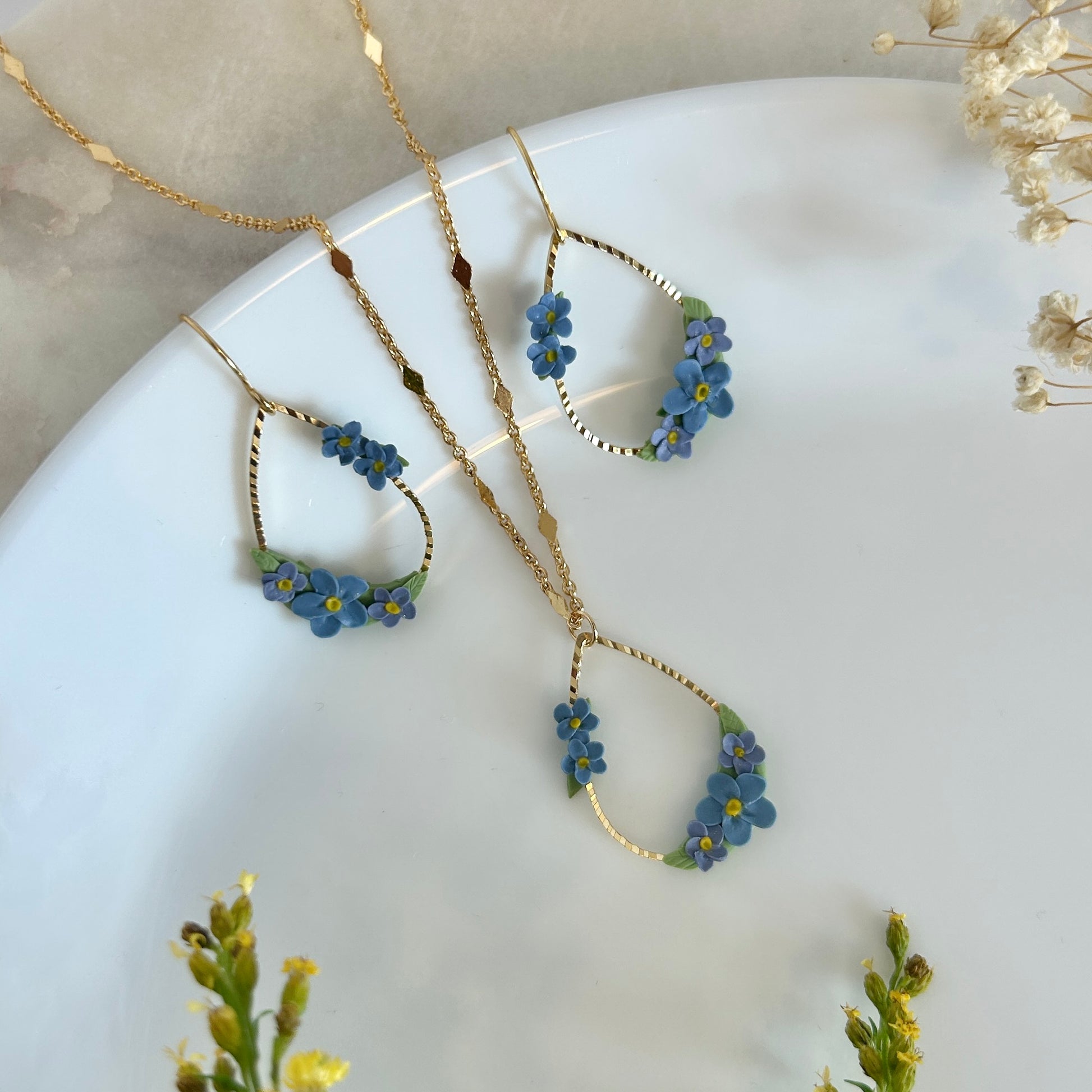 Forget-me-not flower earrings
