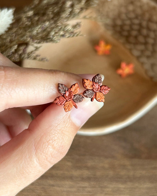 Autumn maple leaf studs