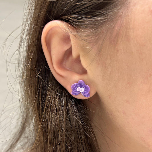 Orchid studs in purple