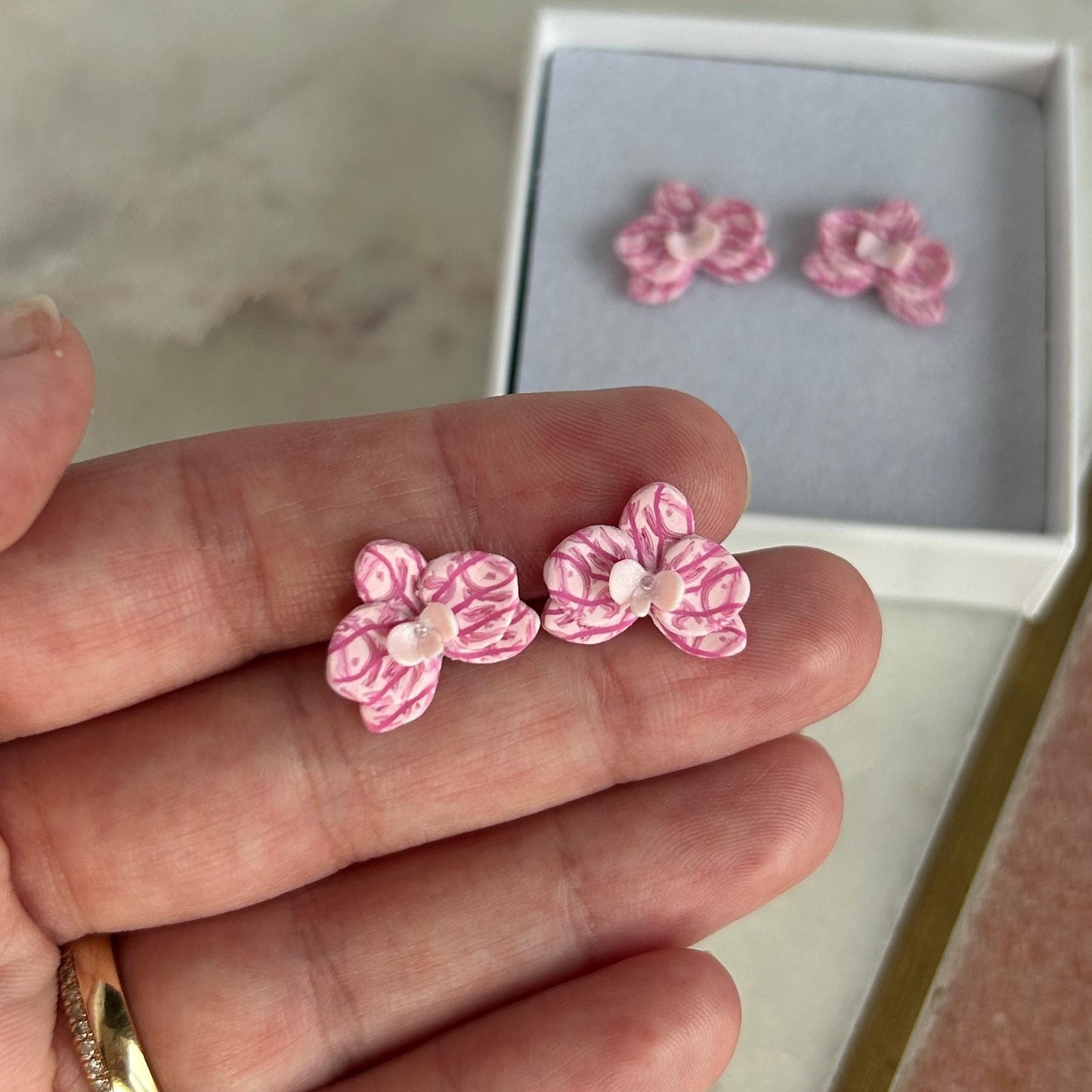 Orchid studs in pink